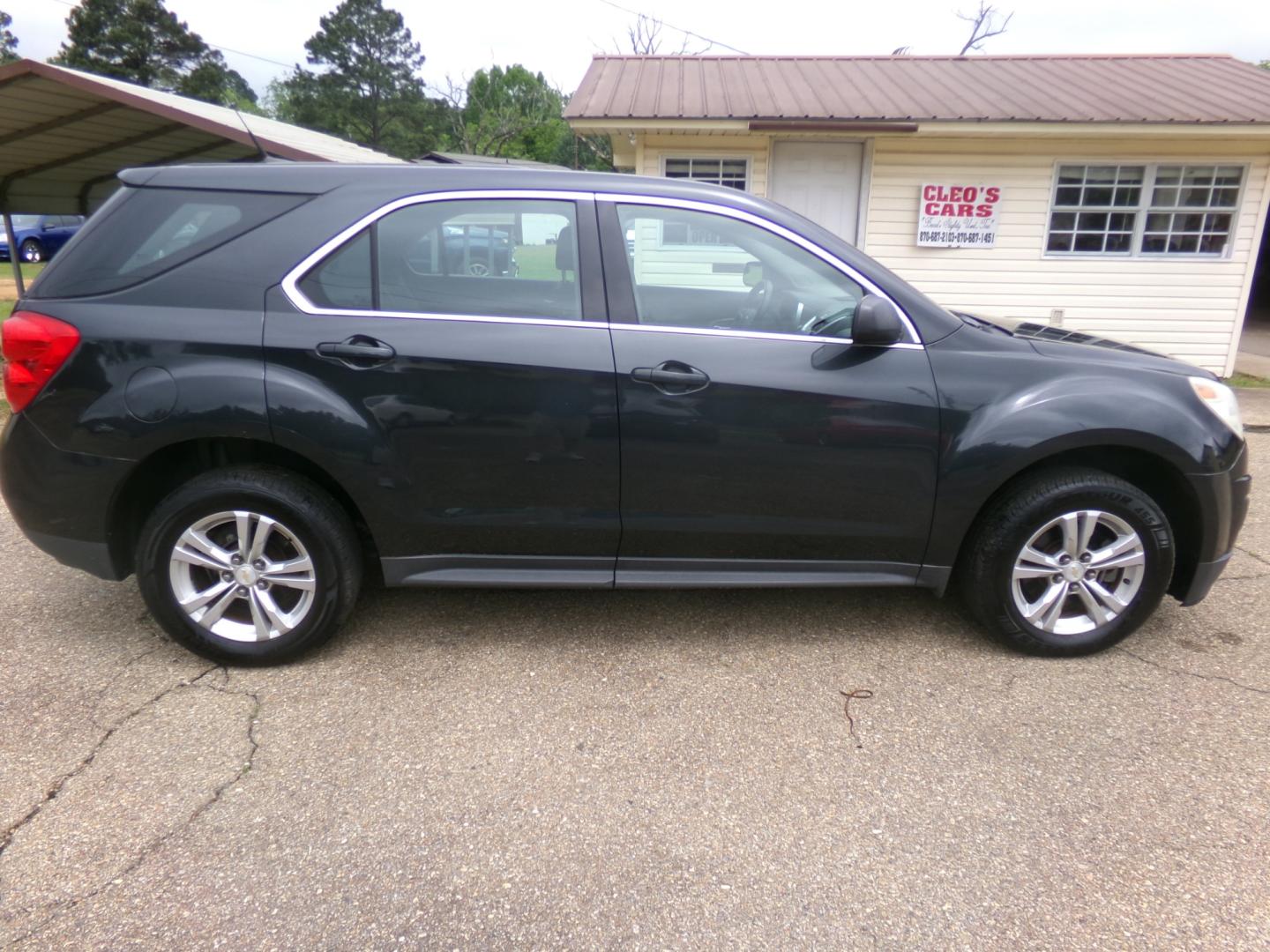 2012 Gray /Black Chevrolet Equinox (2GNALBEK9C1) , located at 401 First NE, Bearden, AR, 71720, (870) 687-3414, 33.726528, -92.611519 - Photo#18